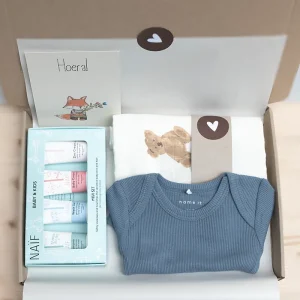 Brievenbus kraamcadeau jongen – Met romper